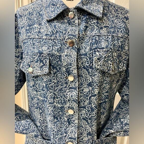 SOLITAIRE DENIM JACKET CRAFTED FLORAL PRINT 4 POCKETS SZ M VERSATILE AESTHETIC - Picture 13 of 14